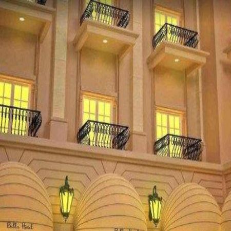 Bella Hotel Surabaya Esterno foto