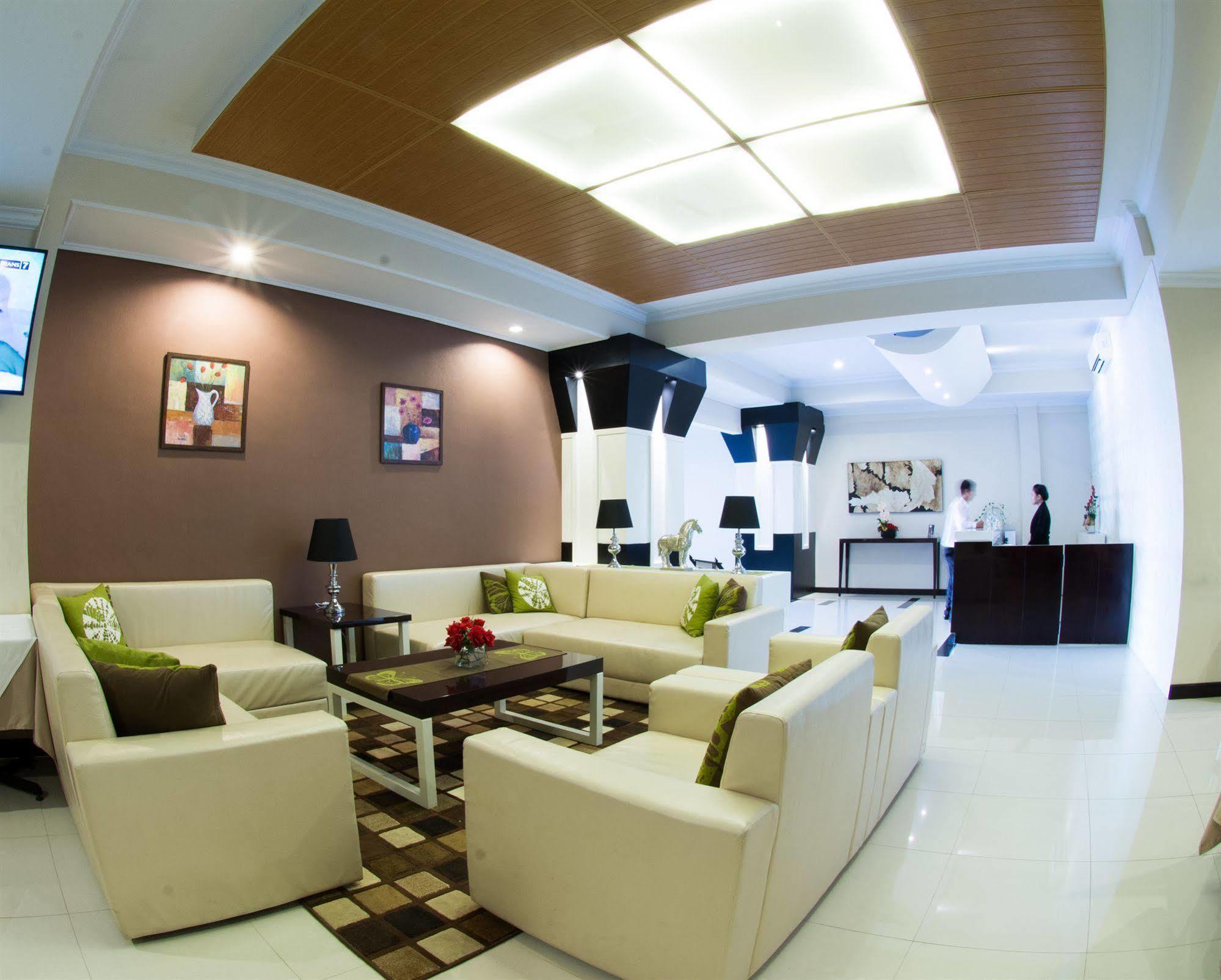 Bella Hotel Surabaya Esterno foto